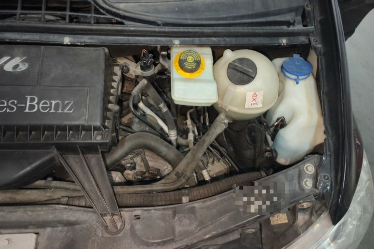 Used Mercedes-Benz Vito 2013 3.0L Elite Edition Engine Bay Left