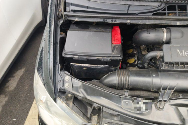 Used Mercedes-Benz Vito  Engine Bay Right