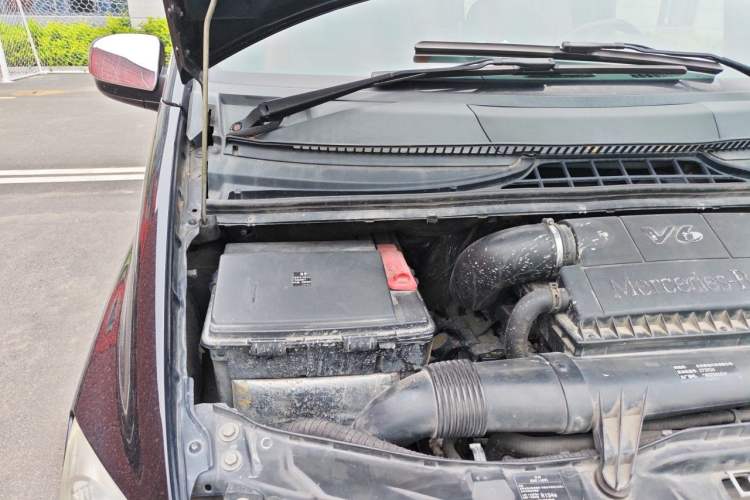 Used Mercedes-Benz Vito  Engine Bay Right