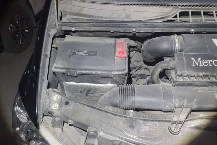 Used Mercedes-Benz Vito  Engine Bay Right
