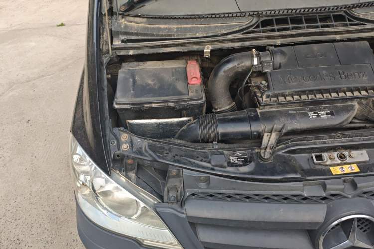 Used Mercedes-Benz Vito 2013 2.1T Elite Edition Engine Bay Right
