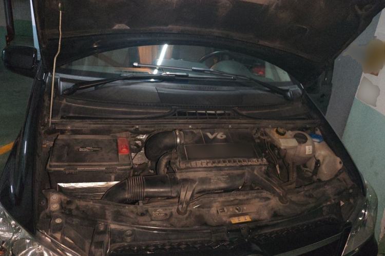 Used Mercedes-Benz Vito 2013 3.0L Elite Edition Engine Bay