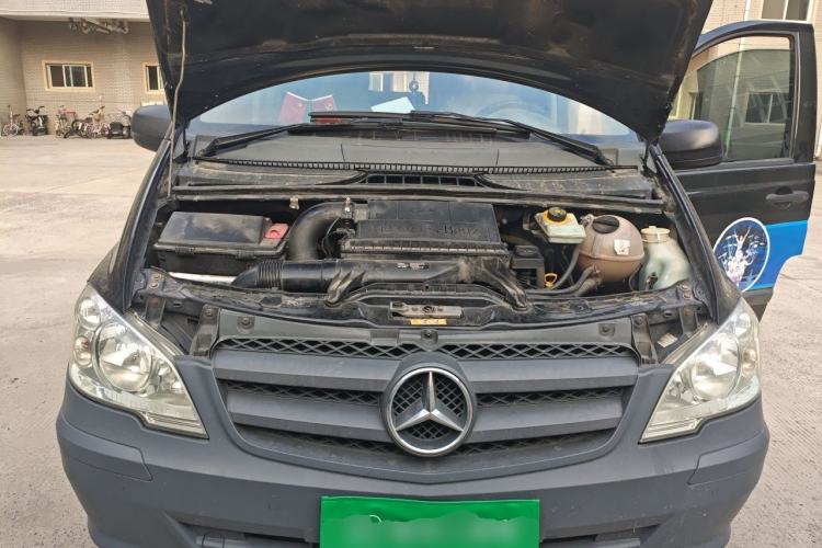 Used Mercedes-Benz Vito 2013 2.1T Elite Edition Engine Bay