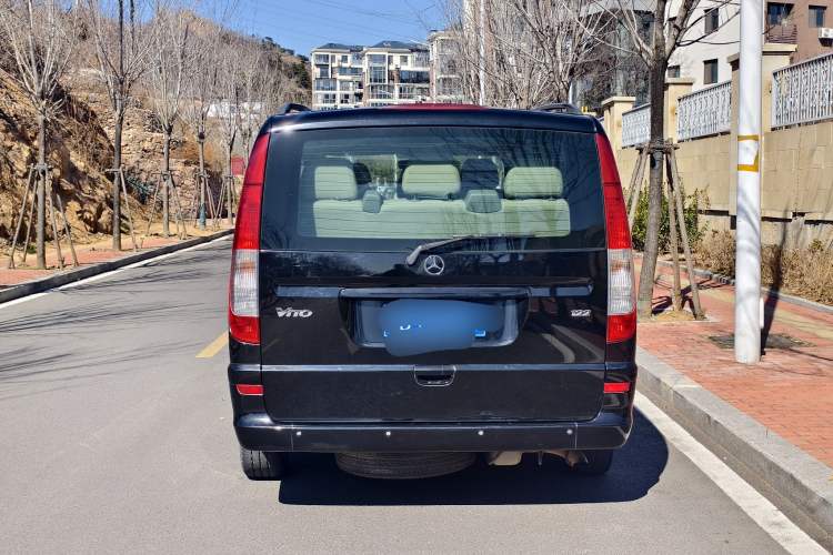 Used Mercedes-Benz Vito 2013 3.0L Elite Edition Exterior 3