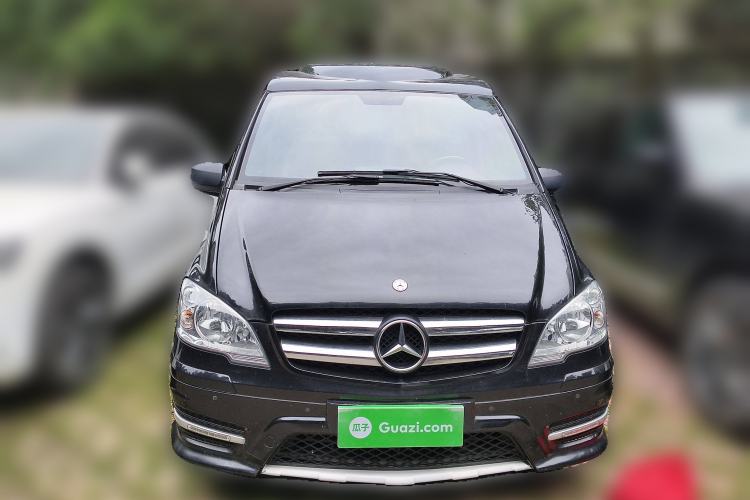 Used Mercedes-Benz Vito 2013 3.0L Elite Edition Front