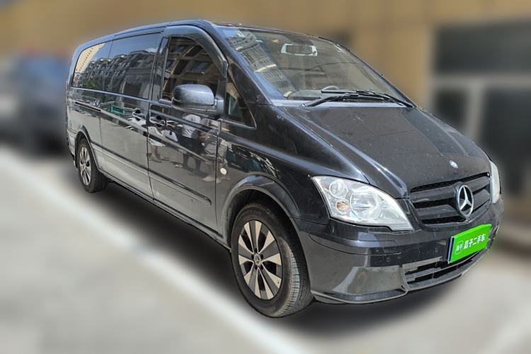 Used Mercedes-Benz Vito 2013 3.0L Elite Edition Front Right 45 Deg