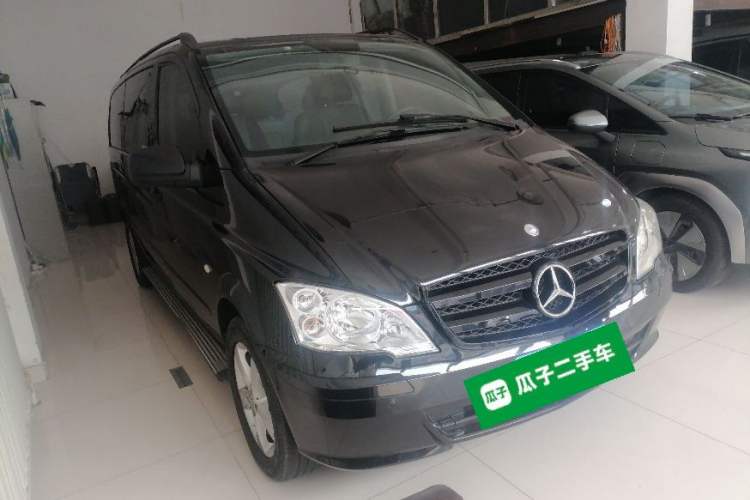 Used Mercedes-Benz Vito 2013 3.0L Elite Edition Front Right 45 Deg