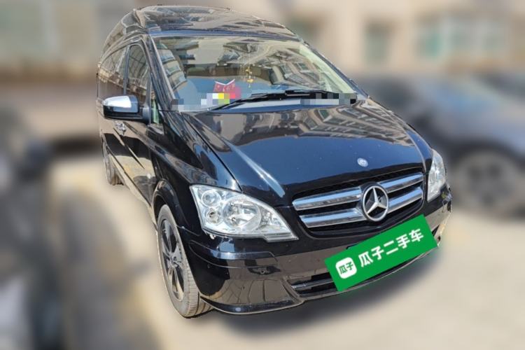 Used Mercedes-Benz Vito 2013 3.0L Elite Edition Front Right 45 Deg
