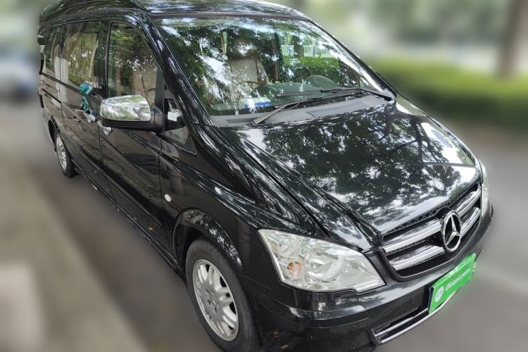 Used Mercedes-Benz Vito  Front Right 45 Deg