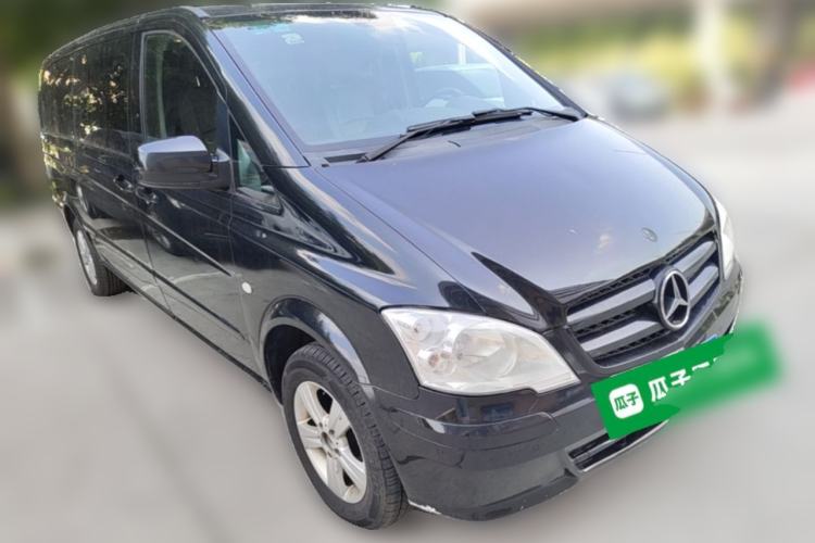 Used Mercedes-Benz Vito 2013 3.0L Elite Edition Front Right 45 Deg