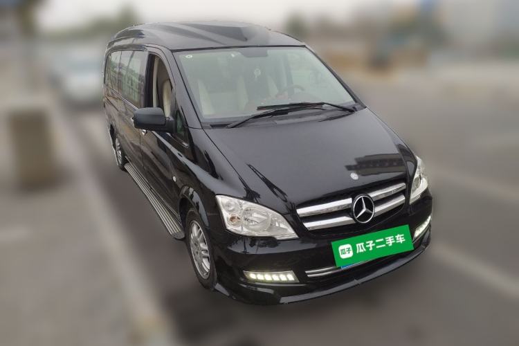 Used Mercedes-Benz Vito 2013 3.0L Business Edition Front Right 45 Deg
