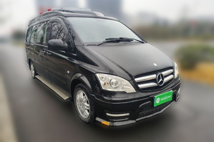 Used Mercedes-Benz Vito 2013 3.0L Elite Edition Front Right 45 Deg