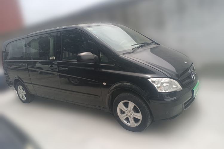 Used Mercedes-Benz Vito 2013 3.0L Elite Edition Front Right 45 Deg