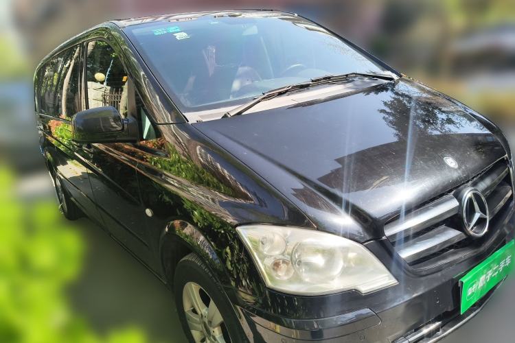 Used Mercedes-Benz Vito 2013 3.0L Elite Edition Front Right 45 Deg