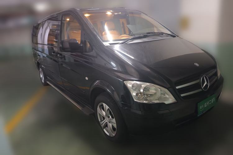 Used Mercedes-Benz Vito 2013 3.0L Elite Edition Front Right 45 Deg