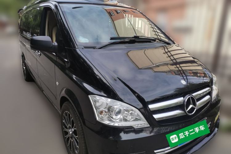 Used Mercedes-Benz Vito 2013 3.0L Elite Edition Front Right 45 Deg