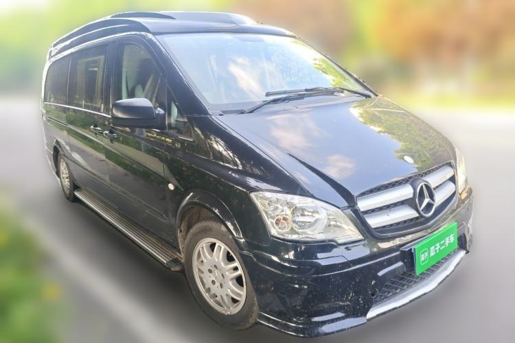 Used Mercedes-Benz Vito  Front Right 45 Deg