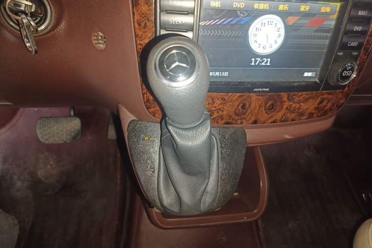 Used Mercedes-Benz Vito 2013 3.0L Business Edition Gear Lever