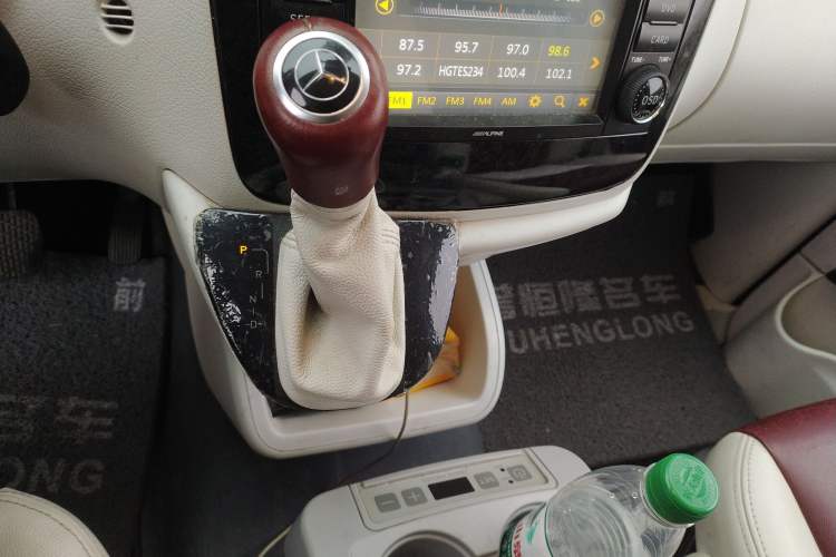 Used Mercedes-Benz Vito 2013 3.0L Business Edition Gear Lever