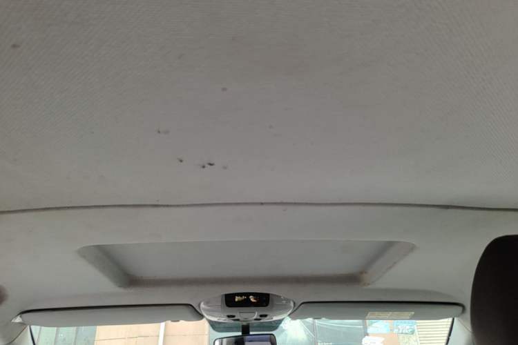 Used Mercedes-Benz Vito 2013 3.0L Elite Edition Headliner