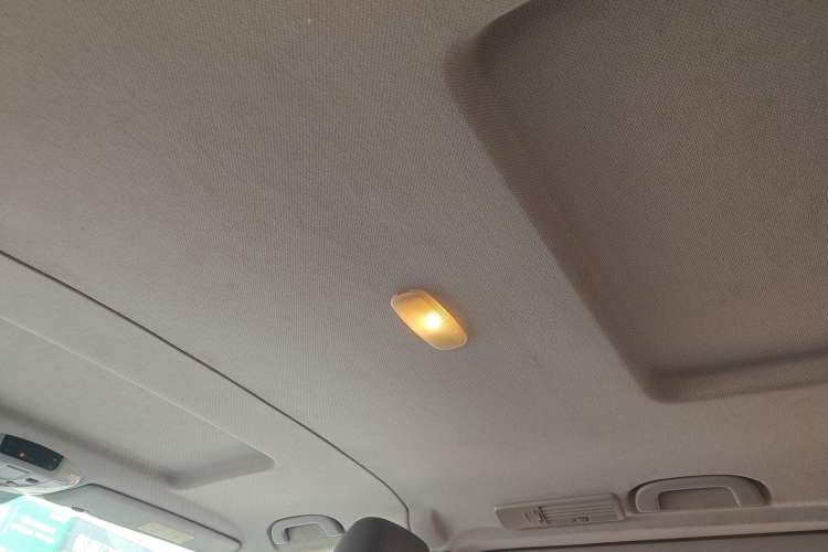 Used Mercedes-Benz Vito 2013 3.0L Business Edition Headliner