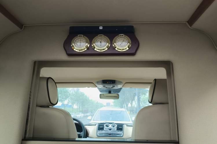 Used Mercedes-Benz Vito 2013 3.0L Business Edition Headliner