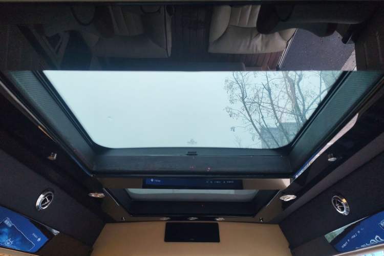 Used Mercedes-Benz Vito 2013 3.0L Elite Edition Headliner