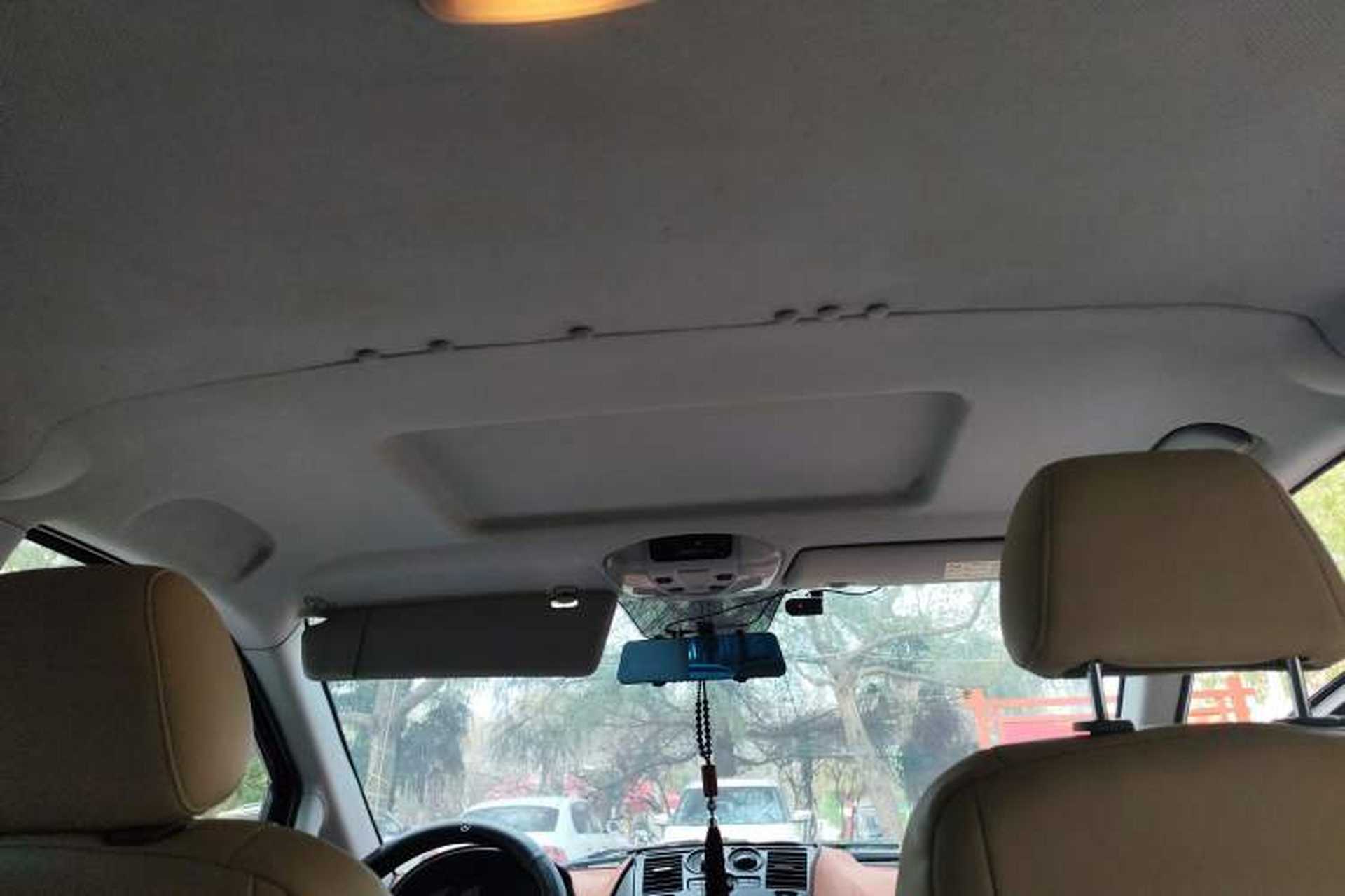 Used Mercedes-Benz Vito 2013 3.0L Business Edition Headliner
