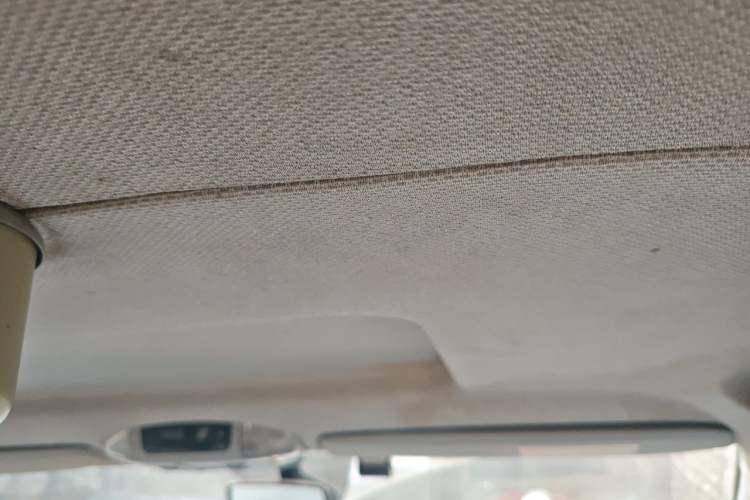 Used Mercedes-Benz Vito 2013 2.1T Elite Edition Headliner