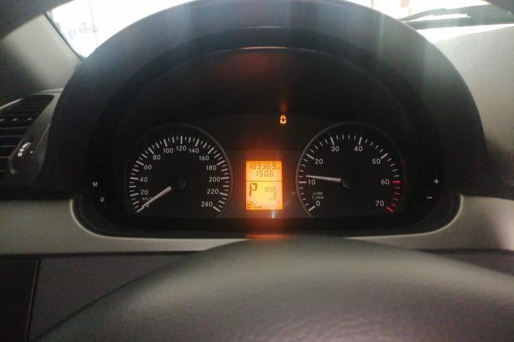 Used Mercedes-Benz Vito 2013 3.0L Elite Edition Instrument Cluster