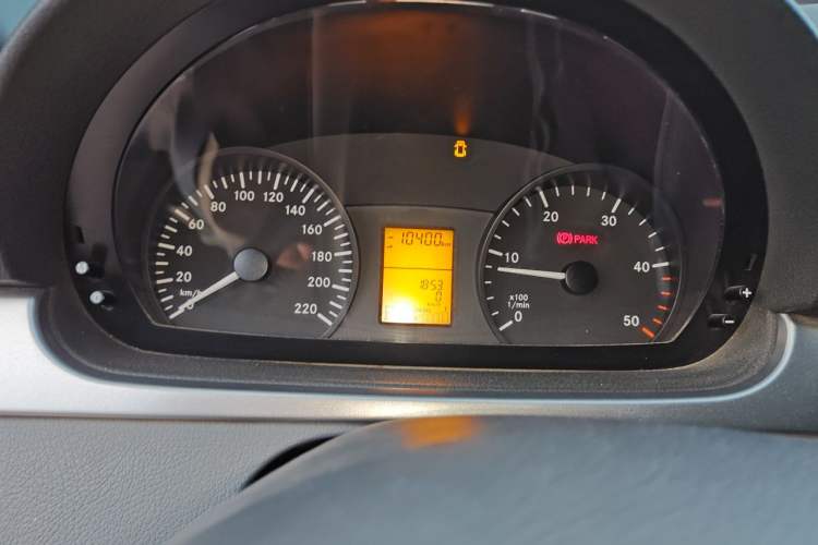 Used Mercedes-Benz Vito 2013 2.1T Elite Edition Instrument Cluster