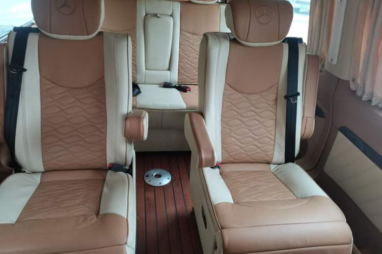 Used Mercedes-Benz Vito 2013 3.0L Elite Edition Interior 1