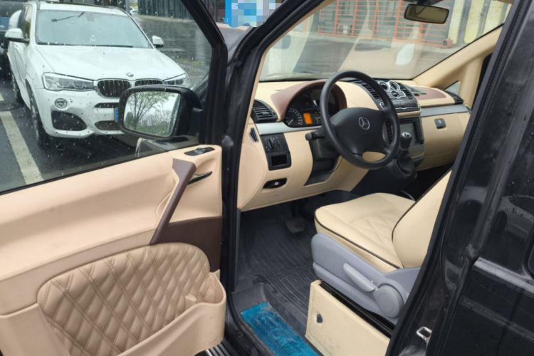 Used Mercedes-Benz Vito 2013 3.0L Business Edition Interior 3