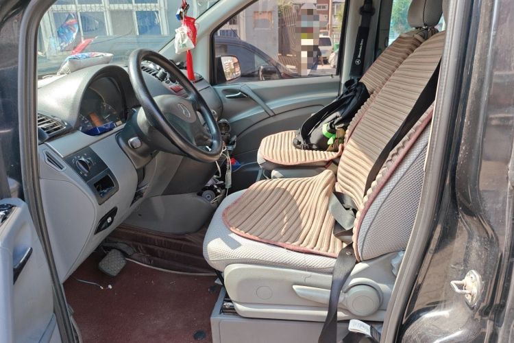 Used Mercedes-Benz Vito 2013 3.0L Elite Edition Left Front Seat