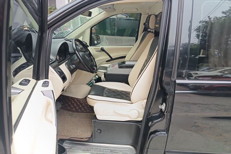 Used Mercedes-Benz Vito 2013 3.0L Elite Edition Left Front Seat