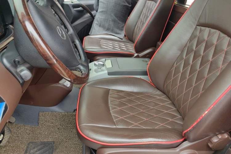 Used Mercedes-Benz Vito 2013 3.0L Elite Edition Left Front Seat