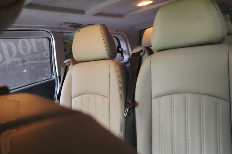 Used Mercedes-Benz Vito 2013 3.0L Elite Edition Left Rear Seat