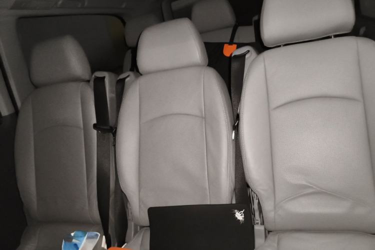 Used Mercedes-Benz Vito 2013 3.0L Business Edition Left Rear Seat