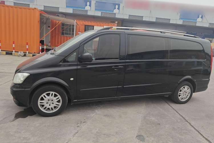 Used Mercedes-Benz Vito 2013 3.0L Business Edition Left Side