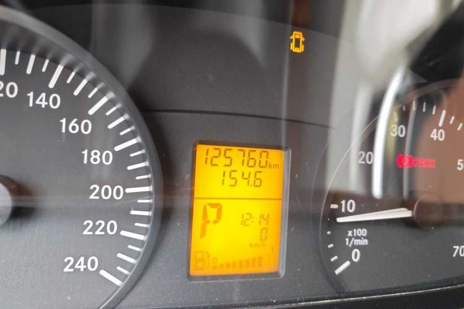 Used Mercedes-Benz Vito  Odometer Close Up