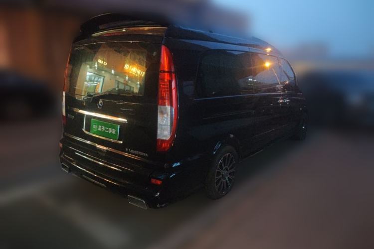 Used Mercedes-Benz Vito 2013 3.0L Elite Edition Rear Right 45 Deg