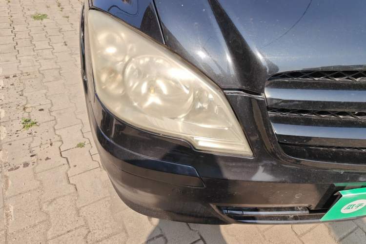 Used Mercedes-Benz Vito 2013 3.0L Elite Edition Right Front Headlight