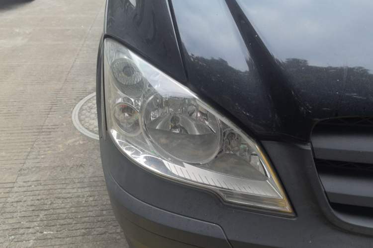 Used Mercedes-Benz Vito 2013 2.1T Elite Edition Right Front Headlight