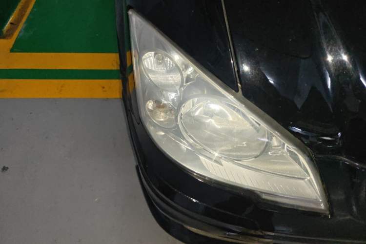Used Mercedes-Benz Vito 2013 3.0L Business Edition Right Front Headlight
