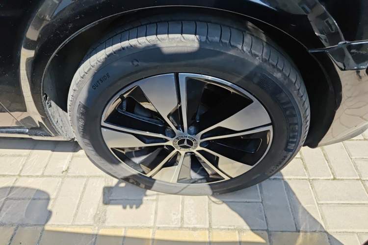 Used Mercedes-Benz Vito 2013 3.0L Elite Edition Right Front Wheel Hub