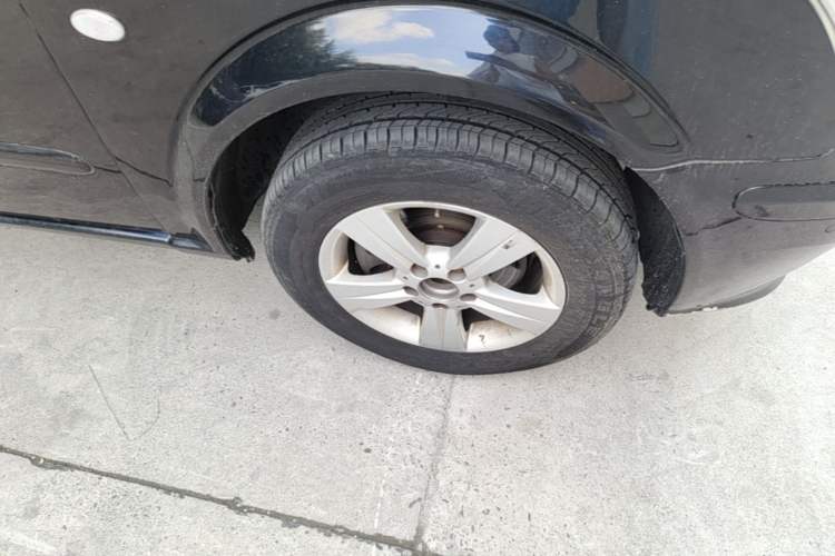 Used Mercedes-Benz Vito 2013 3.0L Elite Edition Right Front Wheel Hub