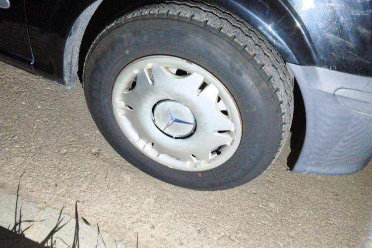 Used Mercedes-Benz Vito 2013 3.0L Elite Edition Right Front Wheel Hub