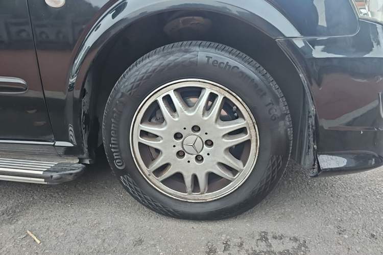 Used Mercedes-Benz Vito 2013 3.0L Elite Edition Right Front Wheel Hub