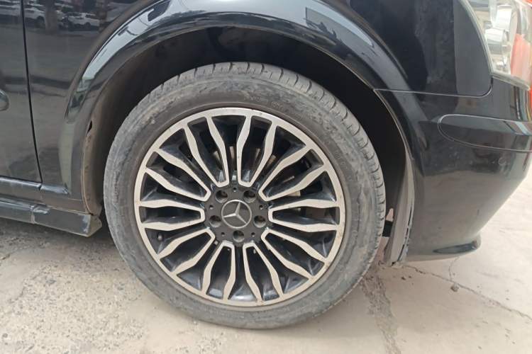 Used Mercedes-Benz Vito 2013 3.0L Elite Edition Right Front Wheel Hub