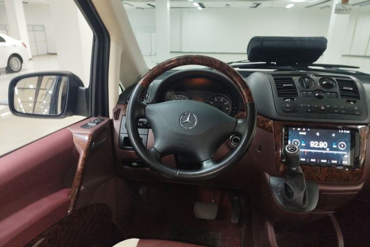 Used Mercedes-Benz Vito 2013 3.0L Elite Edition Steering Wheel